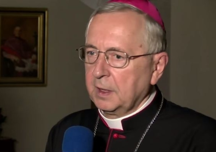 Abp Gądecki: Handel w dwie niedziele w miesiącu? To pomysł co najmniej nieudany