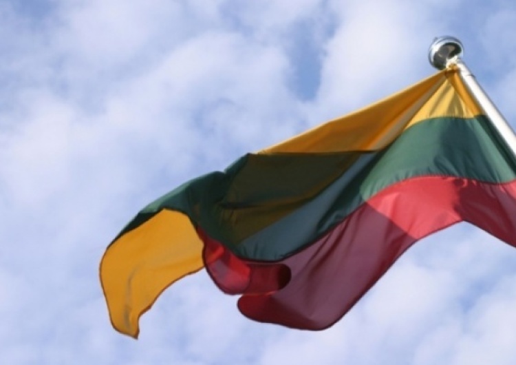  Zakończyły się wybory parlamentarne na Litwie. Frekwencja - ok. 50%