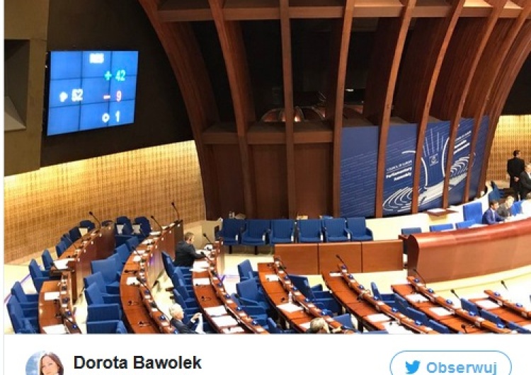 zrzut ekranu Rada Europy przyjęła rezolucję o praworządności w Polsce. "Za" PO i Nowoczesna