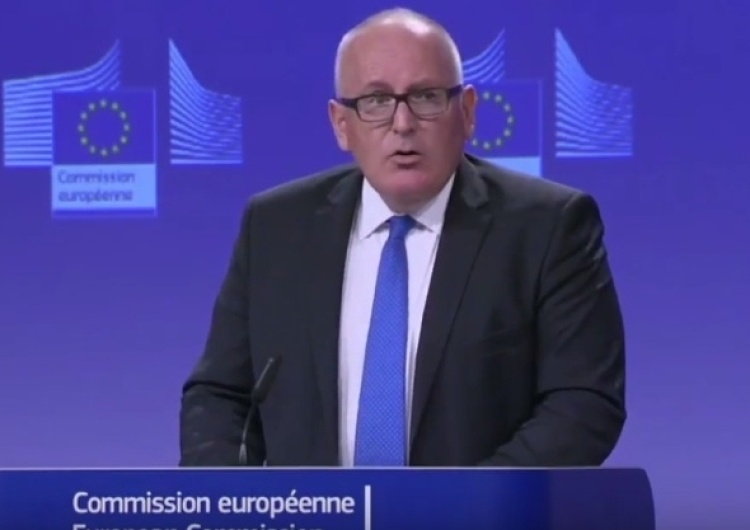  Timmermans: UE pomoże muzułmanom w spokojnym praktykowaniu swojej religii