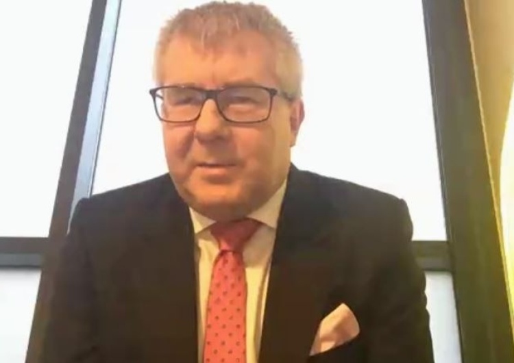  [video] Ryszard Czarnecki: Warto się stawiać UE. Polska to zrobiła, niestety Tusk grał przeciwko nam