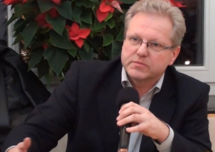  Polski profesor prawa kpi z "ustabilizowanej demokracji" w Holandii