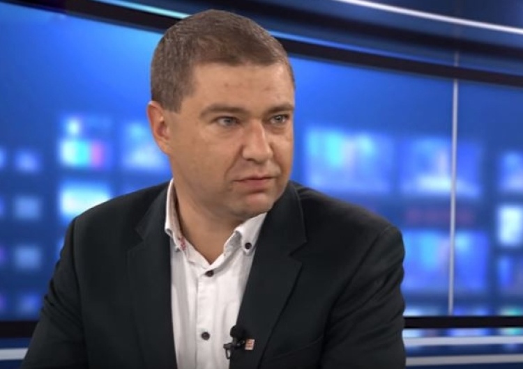 Szumlewicz o sprawie monumentu JPII: "Polska złomowiskiem katolickich pomników". Internauci odpowiadają