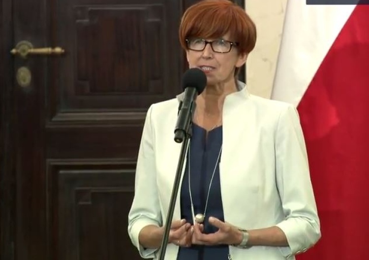Elżbieta Rafalska przewodniczącą Rady Dialogu Społecznego. "To zaszczyt i ogromna odpowiedzialność"