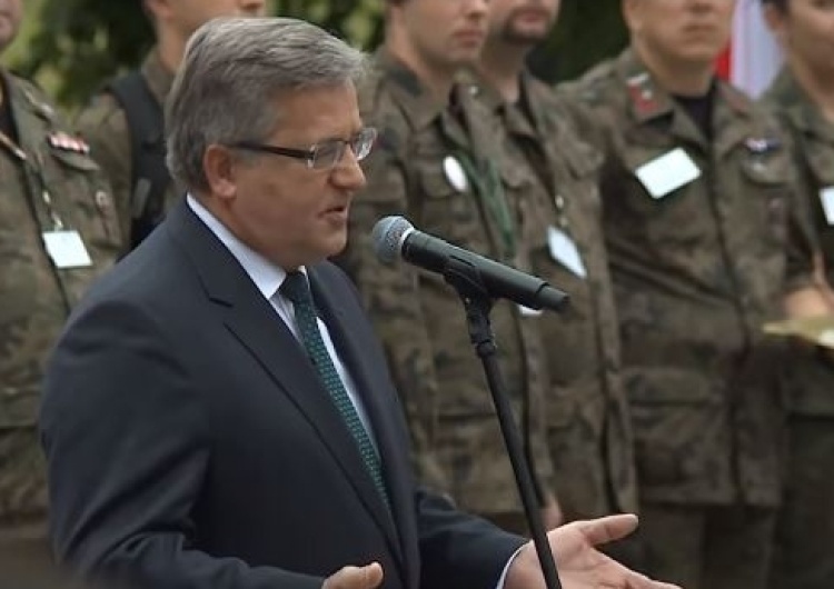 Komorowski zlekceważył tajne pismo ws. Amber Gold? Tajna notatka od ABW na miesiąc utknęła w kancelarii