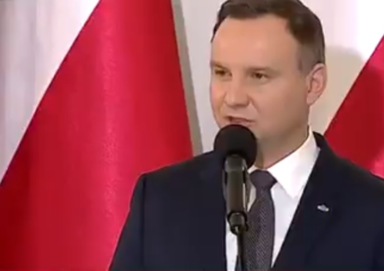  [video] Prezydent wręczając odznaczenia państwowe: Dzięki wam mamy tę Polskę, z której możemy być dumni