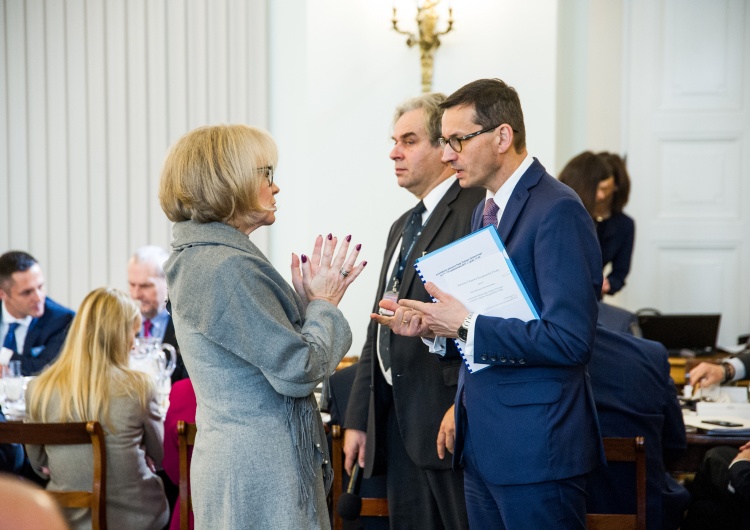 Marcin Zegliński Maria Ochman "S" Służby Zdrowia: Trudno dziś założyć wiarygodność dialogu z rządem