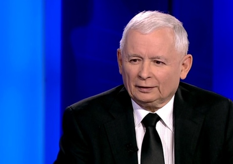 zrzut ekranu Jarosław Kaczyński podsumowuje dwa lata rządów: "Do doskonałości nam daleko"