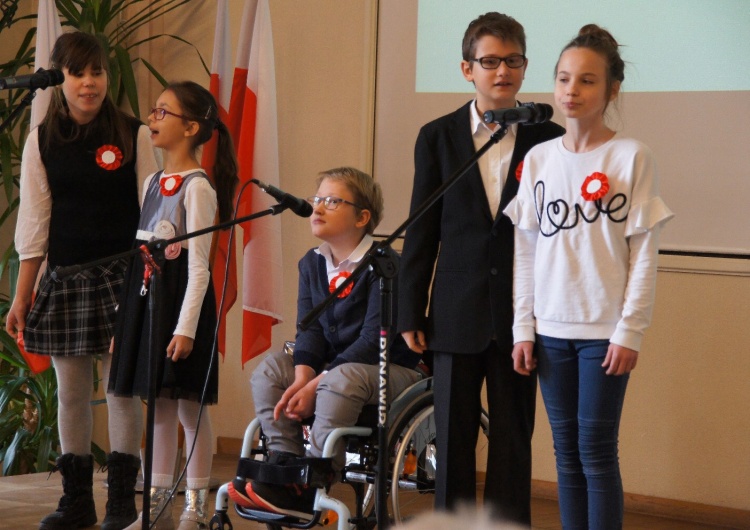 XI Wojewódzki Konkurs Pieśni Patriotycznej "Piękna nasza Polska cała"