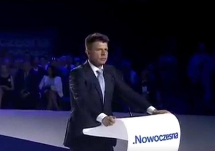 Trwa konwencja Nowoczesnej. Partia zmienia nazwę. Kandydaci na przewodniczącego przekazują poparcie