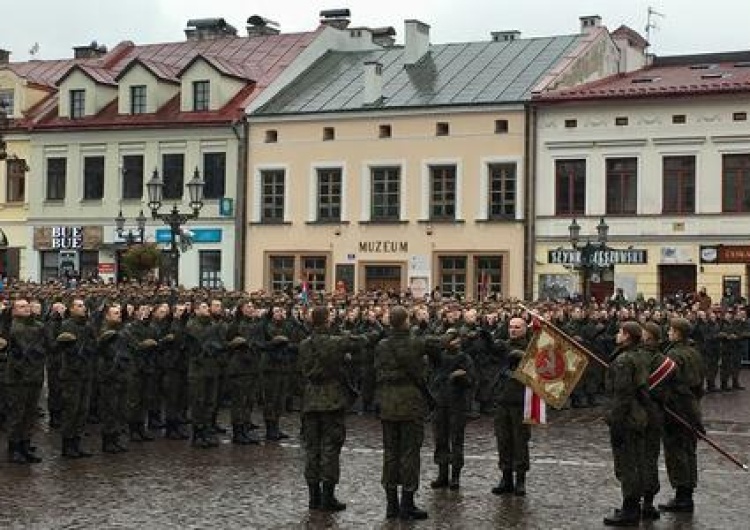 Przysięga wojskowa pół tysiąca żołnierzy Obrony Terytorialnej w Rzeszowie