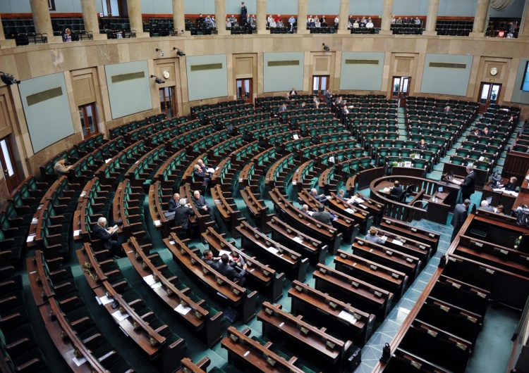 M. Żegliński Zbigniew Kuźmiuk: Kolejne ustawy uszczelniające system danin publicznych przyjęte przez Sejm