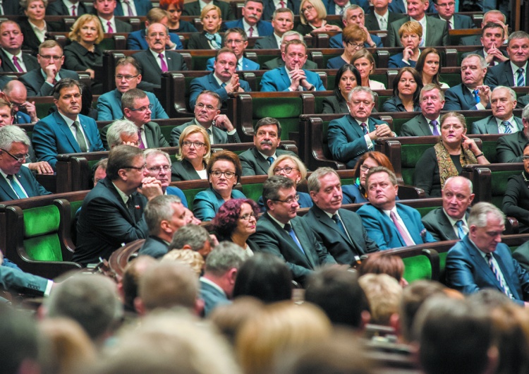 M. Żegliński Zbigniew Kuźmiuk: Czy mamy do czynienia z cudem gospodarczym PiS?