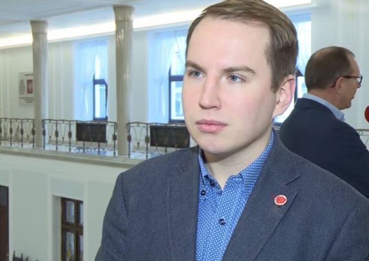 Adam Andruszkiewicz: Prokuratura powinna rozważyć wydanie zakazu opuszczania kraju dla Gronkiewicz-Waltz
