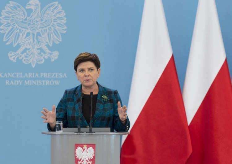 Najnowszy sondaż IBRIS: Wzrosło zaufanie do premier Beaty Szydło, niskie notowania opozycji