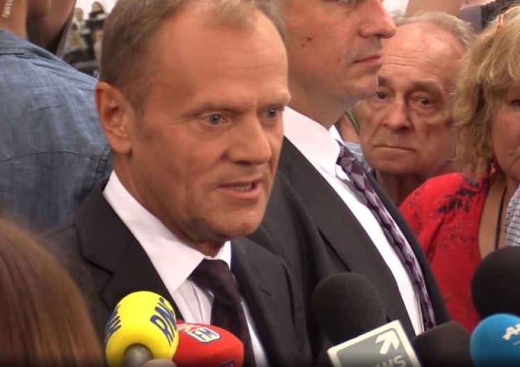 zrzut ekranu Donald Tusk: "Jestem gotowy do współpracy z rządem mojej ojczyzny i z premierem Morawieckim"