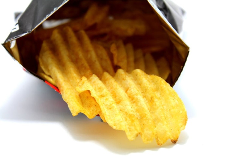  W niemieckim Lidlu na chipsach napis, że wykonano je z niemieckich ziemniaków. Prof. Żerko komentuje