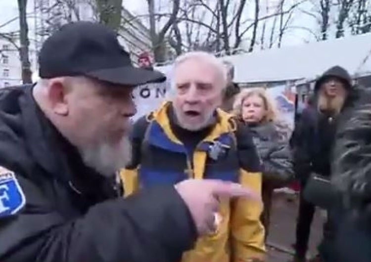 Marcin Kacprzak: O małej drobnej reporterce i jej dumnych przełożonych