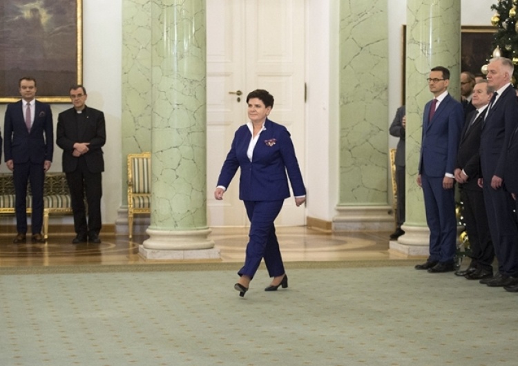 Ewa Zarzycka dla "TS": Naiwność blondynki