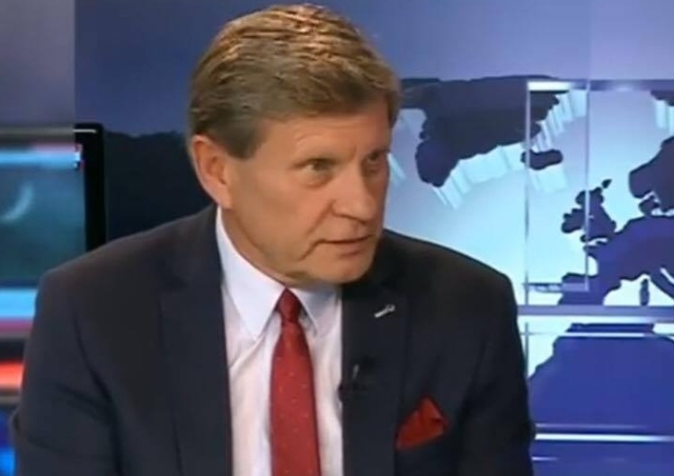 Balcerowicz o Morawieckim: "Trzeba być nędznym moralnie karierowiczem". Internauci odpowiadają