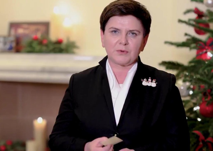  [video] Beata Szydło: Niech spełnią się Państwa oczekiwania i marzenia, bądźcie szczęśliwi