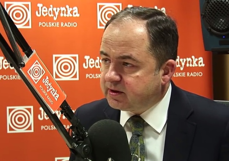 zrzut ekranu Konrad Szymański: Przestańmy bać się sankcji, bo taki scenariusz nie wchodzi w grę