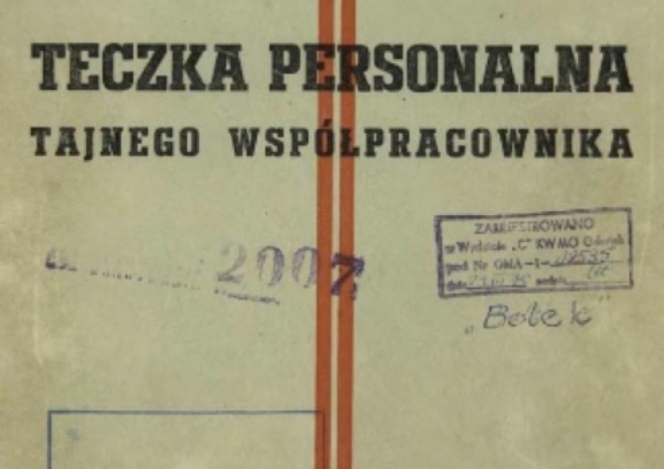  Sąd uchylił umorzenie śledztwa w/s podrobienia dokumentów "Bolka". Będzie nowa opinia grafologiczna?