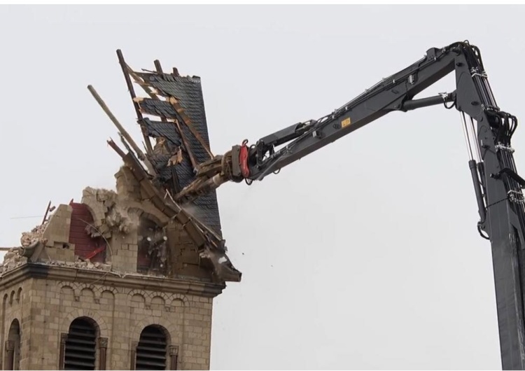  [video] Niemcy wyburzają piękną katedrę, by budować kopalnię. Ciężko patrzeć