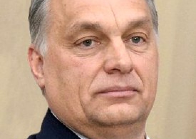  Orban dopuszcza przyjęcie uchodźców