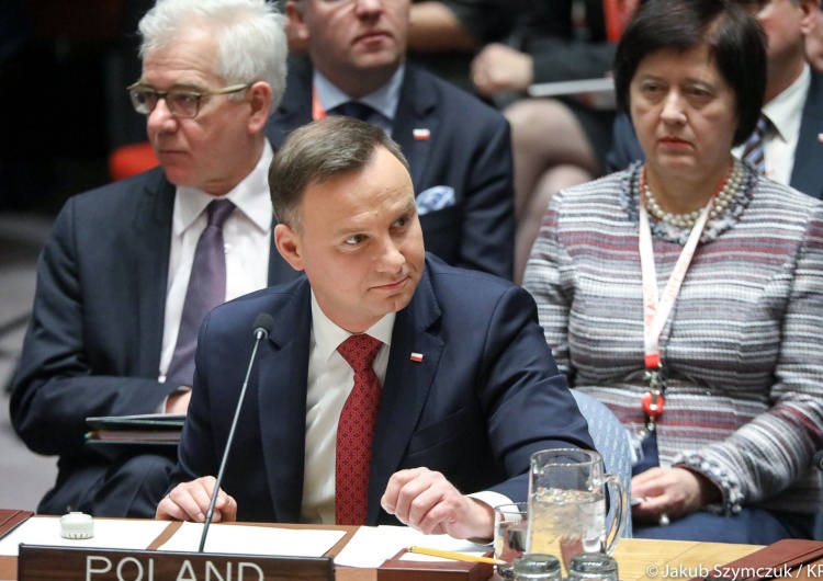 Prezydent: sprawy międzynarodowe zbyt często zależą od osób niemających z dżentelmenami nic wspólnego