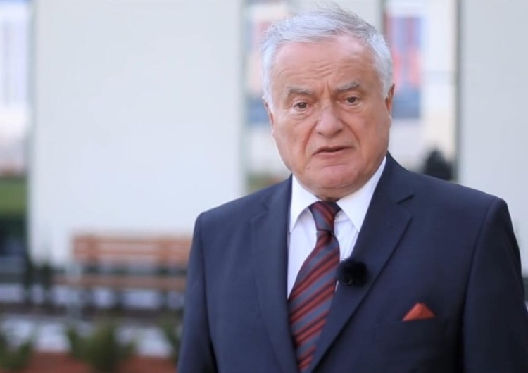 Jerzy Jaskiernia nowym dziekanem Wydziału Prawa, Administracji i Zarządzania UJK. Internauci komentują