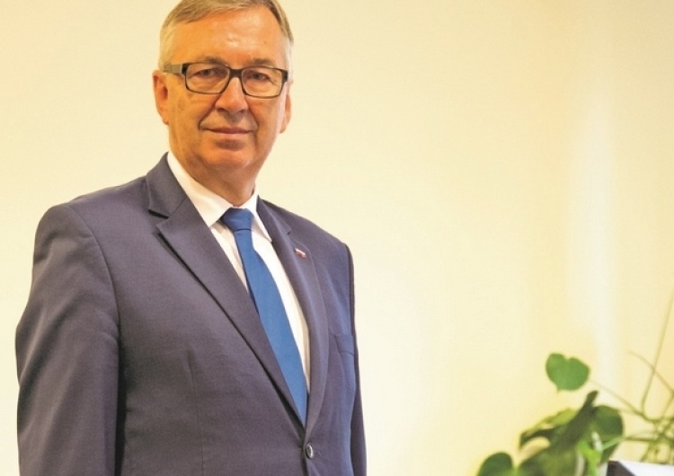Min. Szwed dla "TS": Polscy pracodawcy szukają pośród Białorusinów i Ukraińców, Hindusów i Nepalczyków