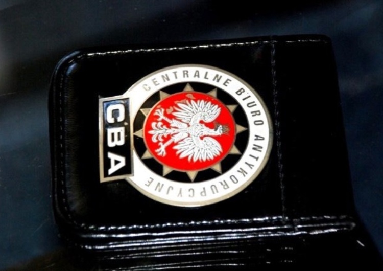 CBA zatrzymało osiem 8 osób. Podawali się za pracowników służb specjalnych