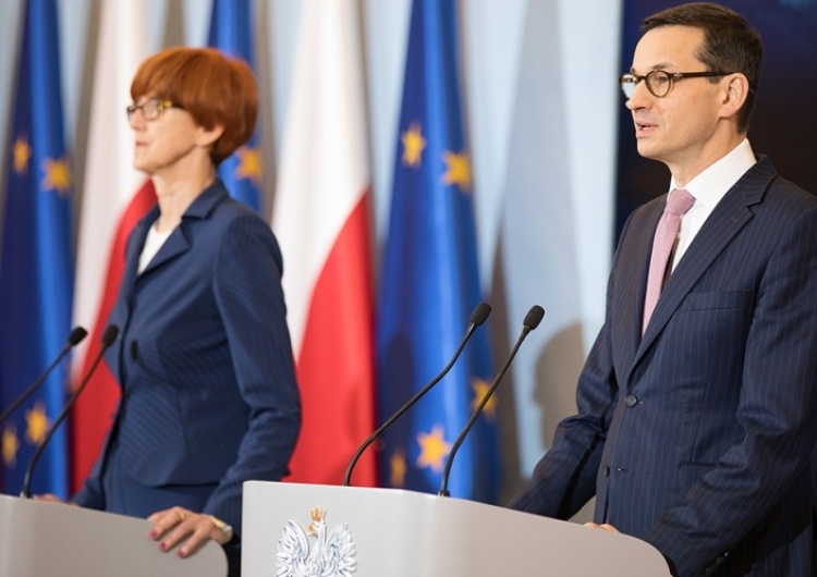  Premier Morawiecki przedstawił plan polityki społecznej wobec osób starszych: "To państwo opiekuńcze"