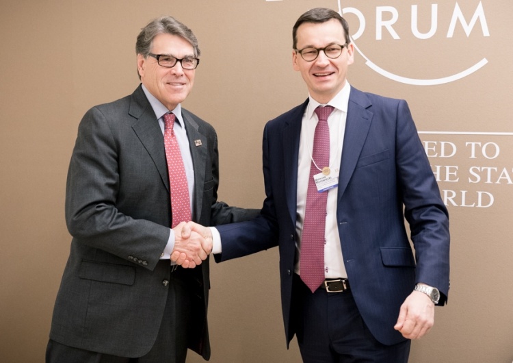 Davos: Szereg spotkań premiera Mateusza Morawieckiego m.in. z sekretarzem USA ds.energii, prezesem Google