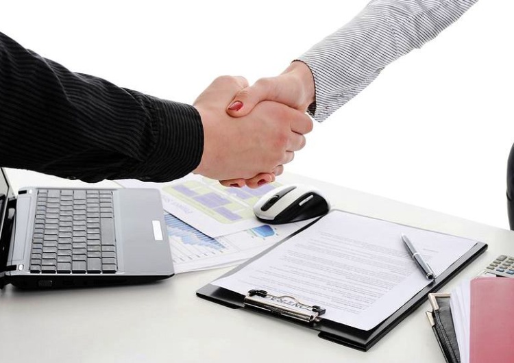 Czy urzędnicy i pracownicy administracji centralnej będą mieli prawo do informacji i konsultacji?
