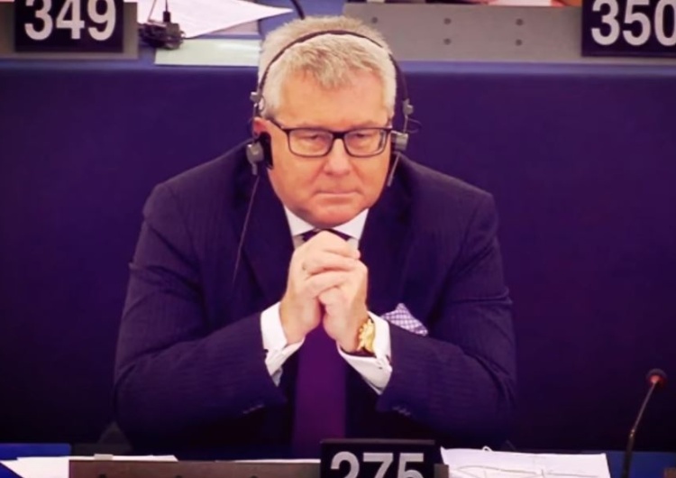Zbigniew Kuźmiuk: Demokracja w Unii Europejskiej „ma się coraz lepiej”