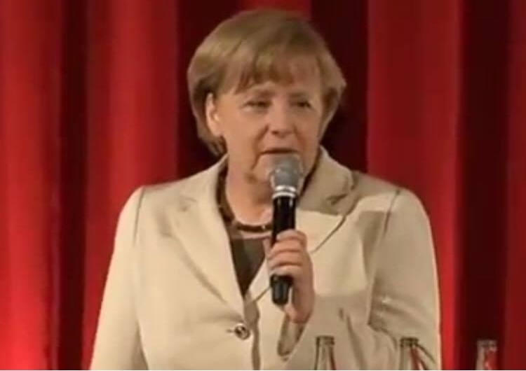  Angela Merkel: My jako Niemcy jesteśmy odpowiedzialni za to, co wydarzyło się podczas Holocaustu