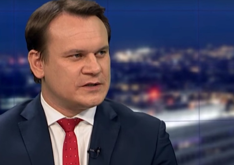  Tarczyński [PiS] do Wielińskiego [GW]: Wywiady robi się siedząc a nie klęcząc przed wejściem Die Welt