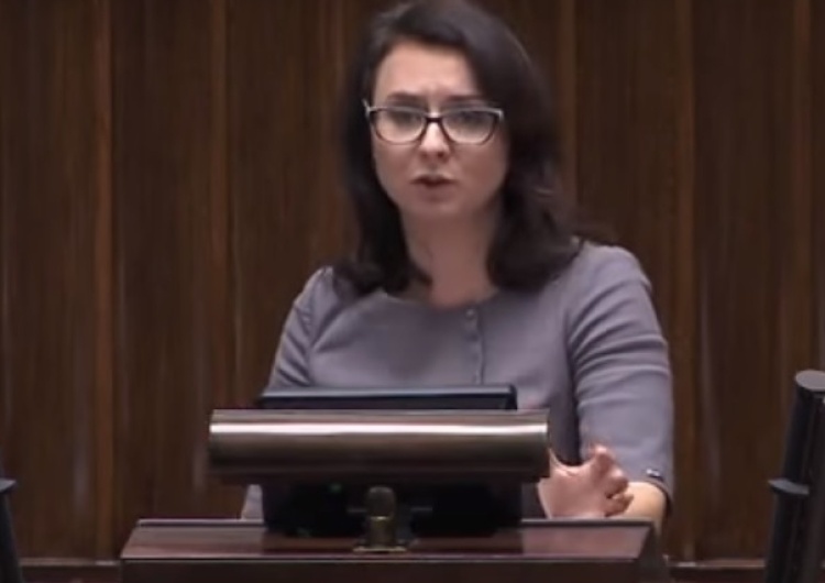  Kamila Gasiuk-Pihowicz[.N] składa zawiadomienie do prokuratury na senatora PiS Waldemara Bonkowskiego