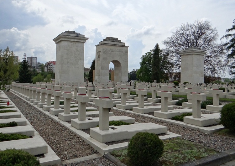  Nie dojdzie do remontu Cmentarza Obrońców Lwowa. Rząd nie chce zaostrzać konfliktu z Ukrainą?