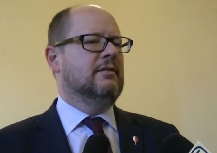 Fundacja Mamy i Taty: Prezydent Adamowicz wspiera gender w szkołach