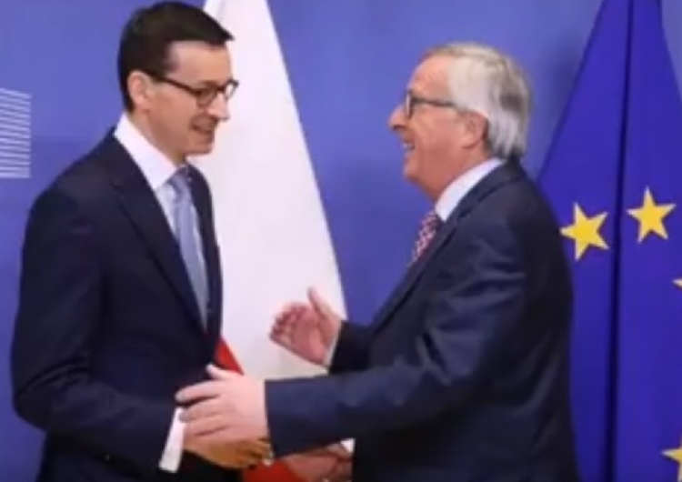 Jean Claude Juncker z "dużą sympatią" obserwuje zmiany w ustawie o polskim sądownictwie