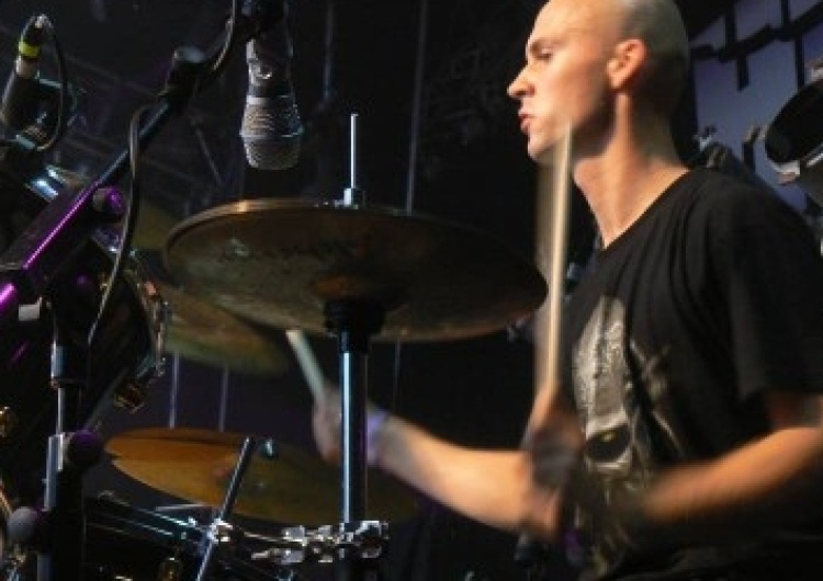 Muzycy "Decapitated" dziękują posłowi Dominikowi Tarczyńskiemu