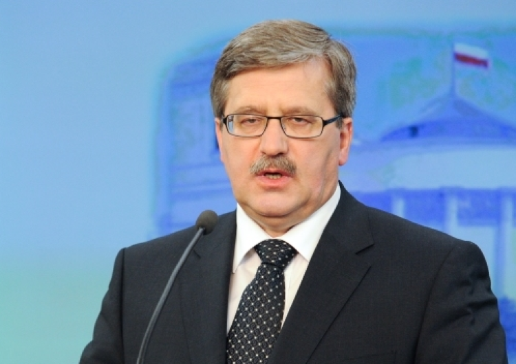 Bronisław Komorowski znów błysnął: Pani premier przyznała sobie 750 kg ośmiorniczek