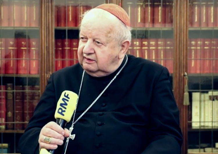 Kardynał Dziwisz zdradza jak wyglądała sytuacja finansowa Jana Pawła II