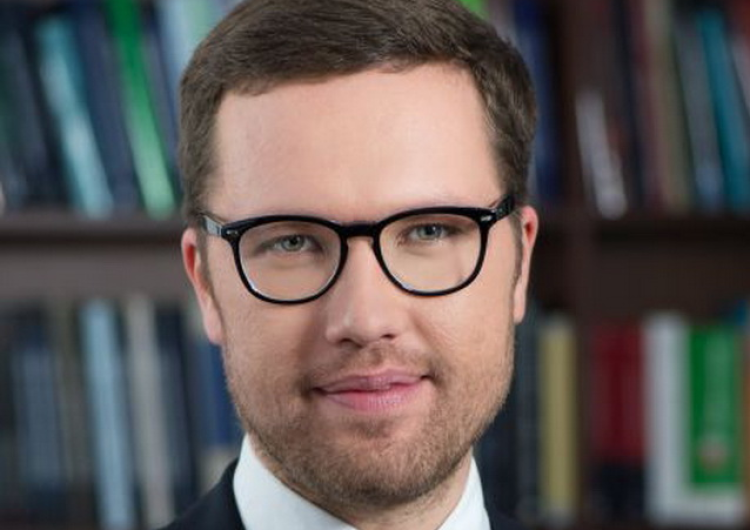 Trafił Kosa na dra Zycha: Działania ideologicznych cenzorów na Facebooku często naruszają polskie prawo