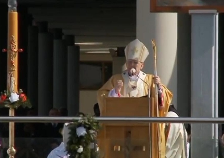  [video] abp Jędraszewski: Świat nie jest w stanie wyrwać z ludzkich serc wiary w zmartwychwstanie Jezusa