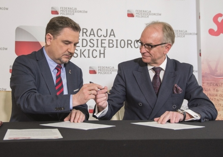 Dość głodowych emerytur. Do drużyny Solidarności, która walczy ze "śmieciówkami" dołączają pracodawcy