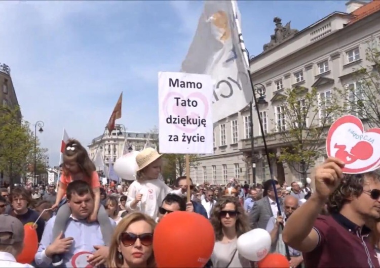  [video] Marsz Świętości Życia. Kard. Nycz:Różni nas od innych marszów to, że przychodzimy, by się cieszyć